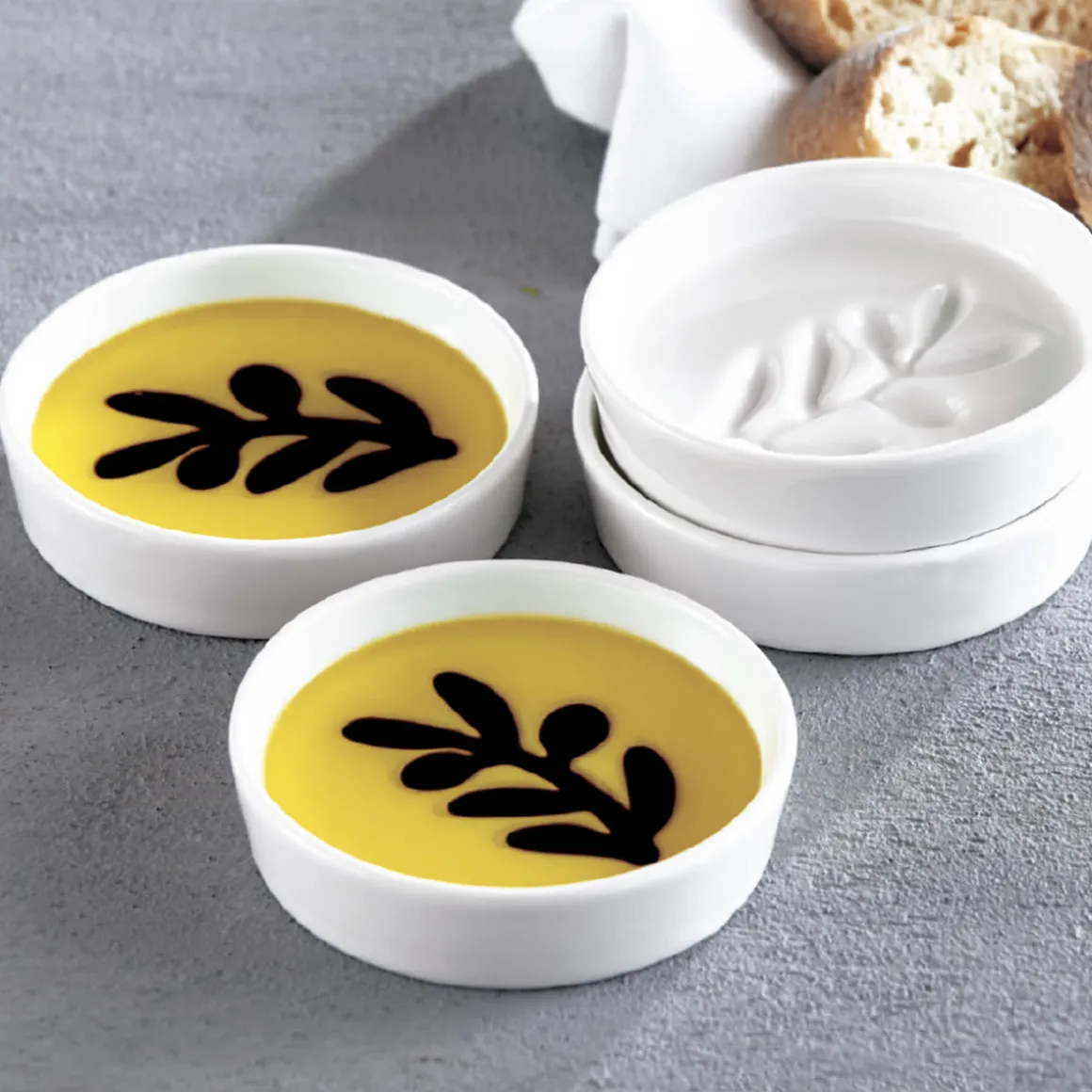 Charcuterie Board and 4-Piece Individual Dipping Set