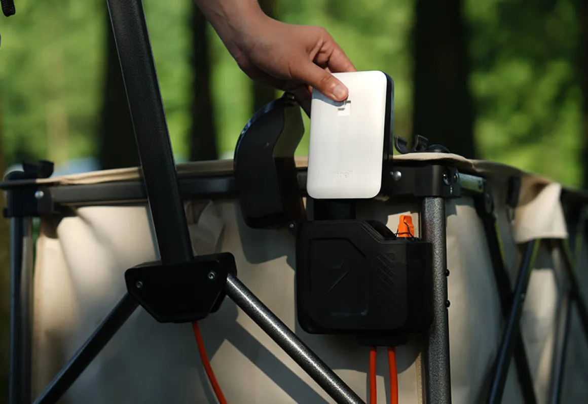 Electric Pull-Assist Utility Wagon