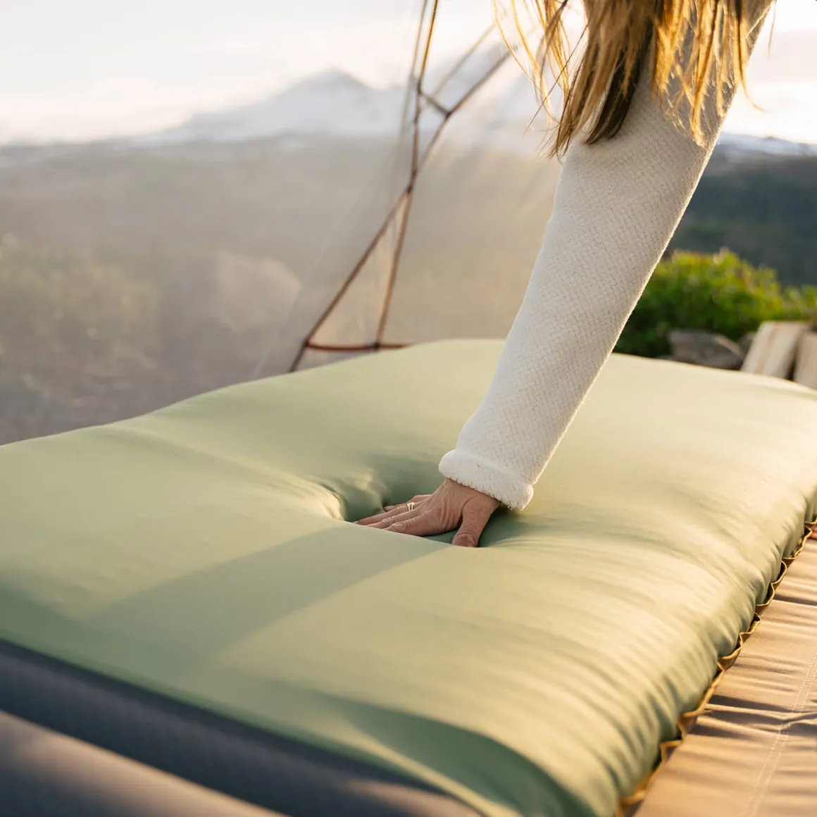 Inflatable Sleeping Pad