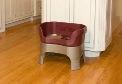 Mess Proof Pet Feeder