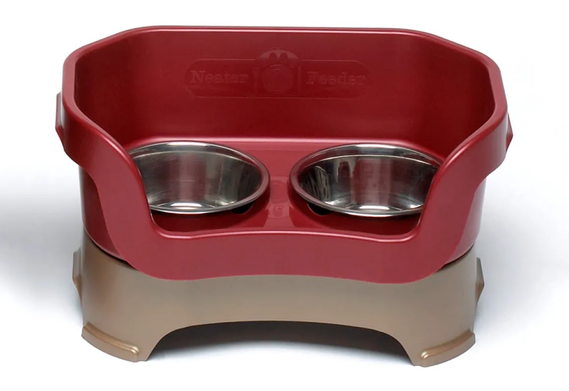 Mess Proof Pet Feeder