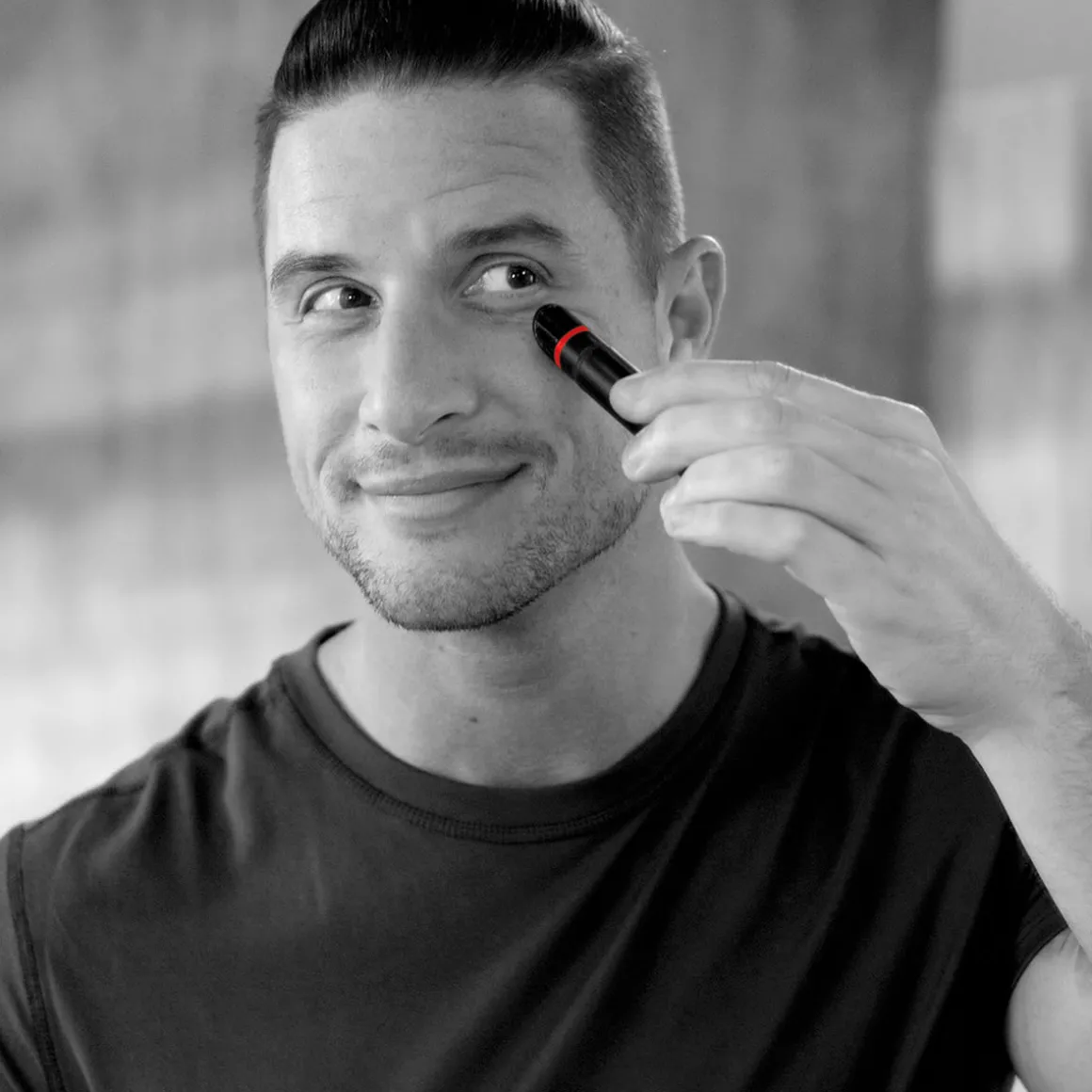 Revitalizing Warm/Cool Massaging Eye Pen
