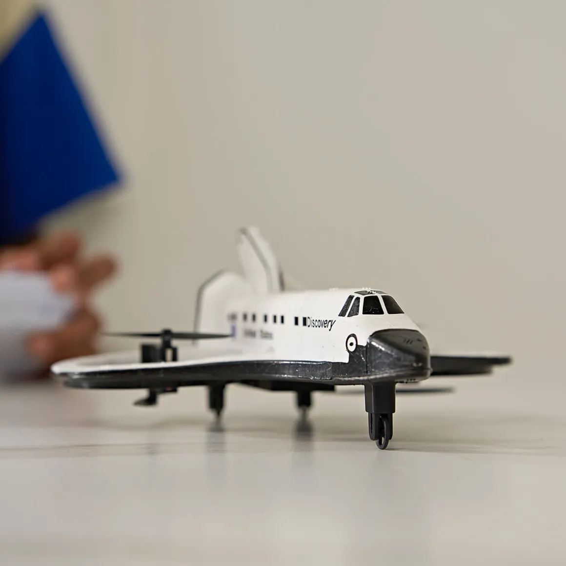 Smithsonian RC Space Shuttle Discovery Drone