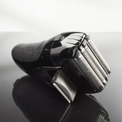 World's Fastest Cordless Foil Shaver and Trimmer by Sharper Image